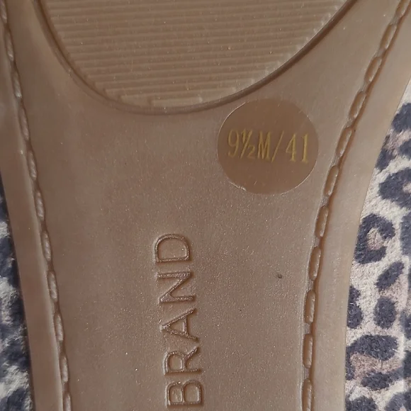 Lucky Brand Leopard Print Flats - Picture 3 of 5